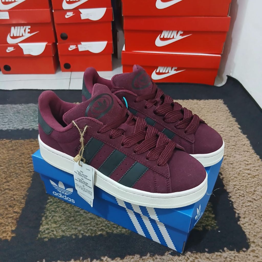 

Sepatu Pria & Wanita | 4d1d4s