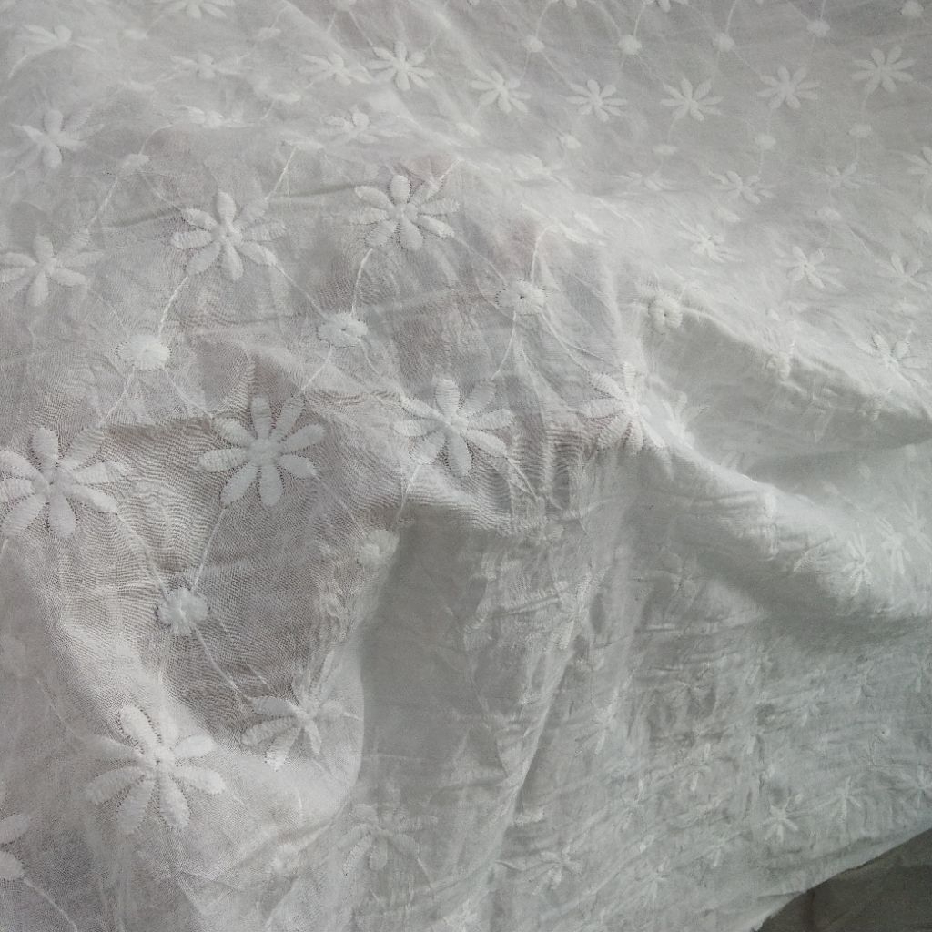 kain katun Paris bordir | Harga/0,5m | katun Paris bordir | bahan kain bordir | kain bordir meteran.