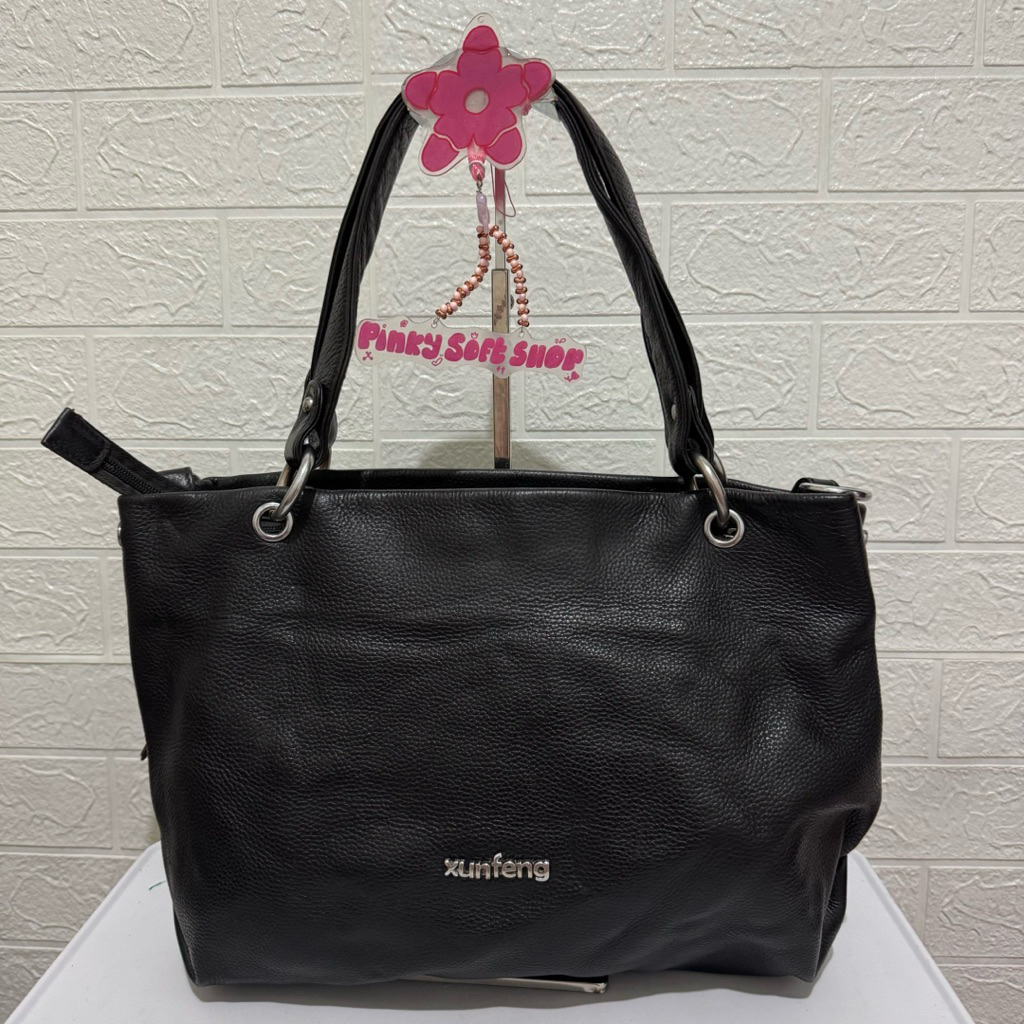 tas hobo kulit asli. tas hobo xunfeng. tas tote bag wanita. tas hitam