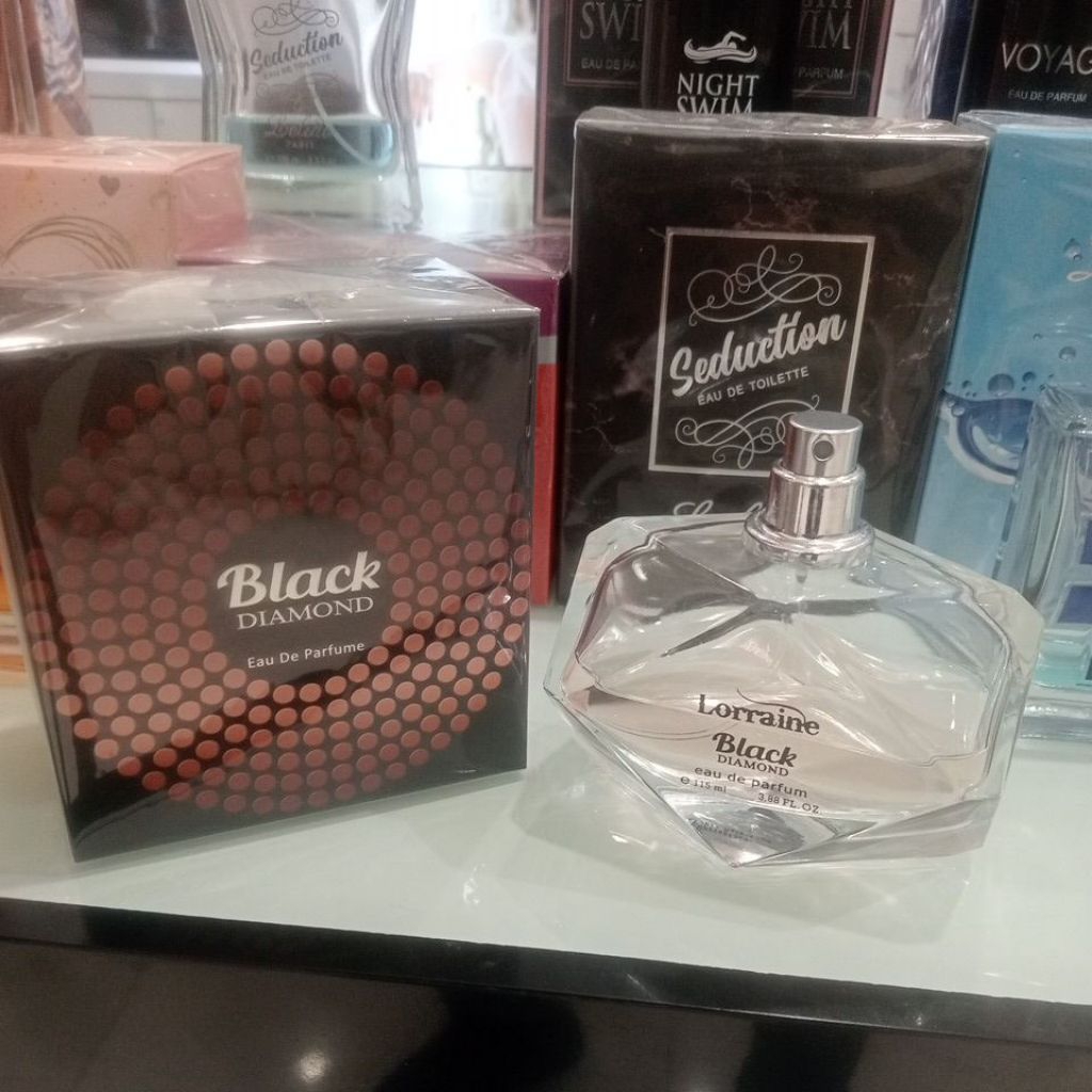 Loraine black diamond