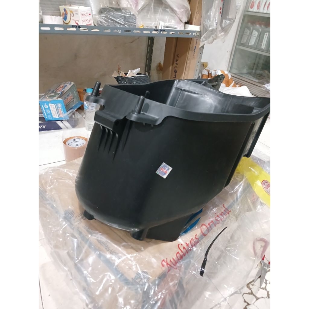 box bagasi vario technon125/kzr/bok bagasi vario techno 125/win kualitas orisinil