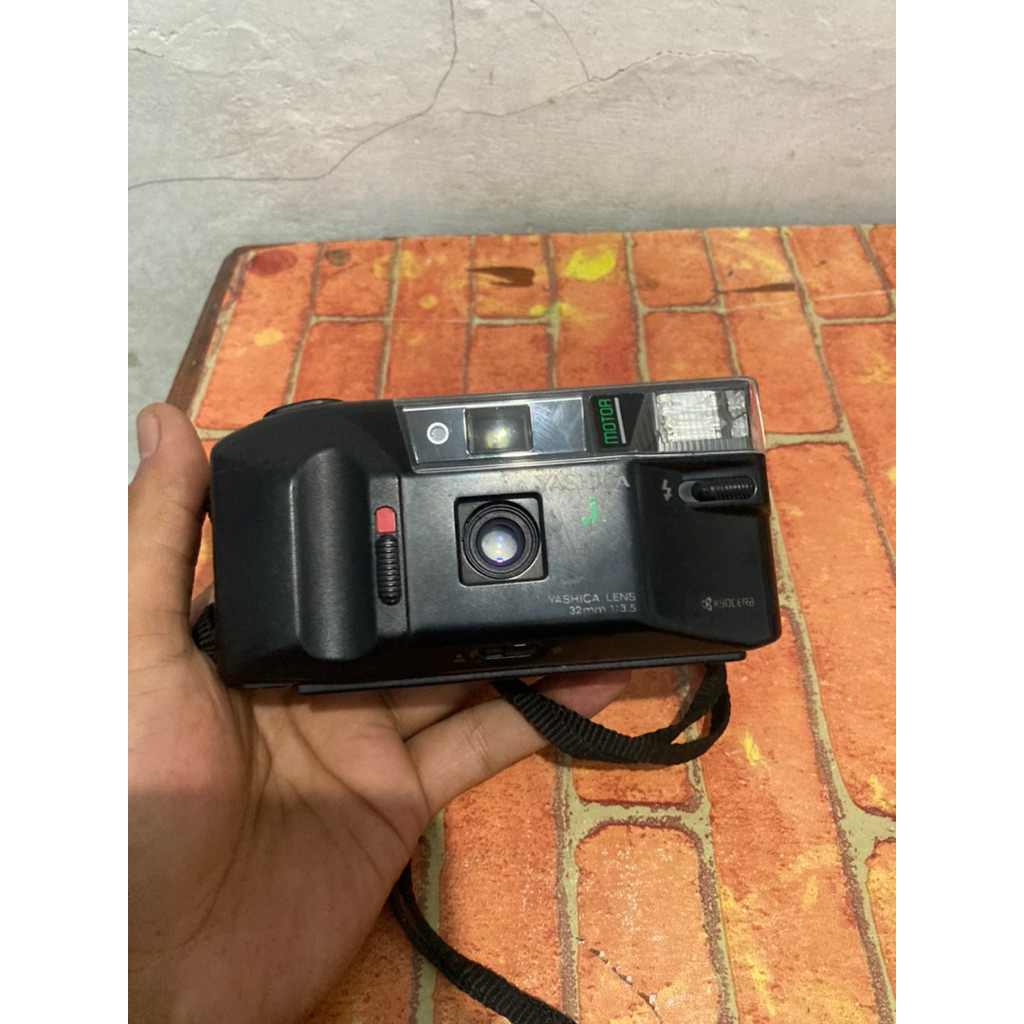 kamera analog yashica j motor