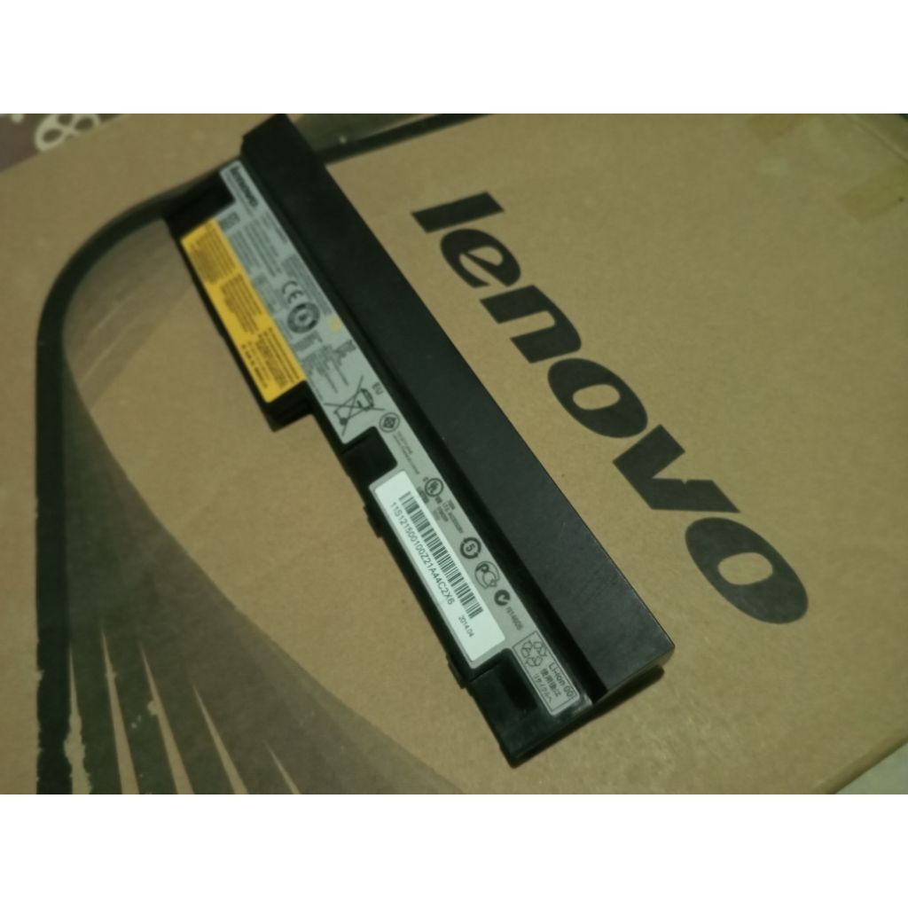 Batrey copotan notebook lenovo e10-30 original