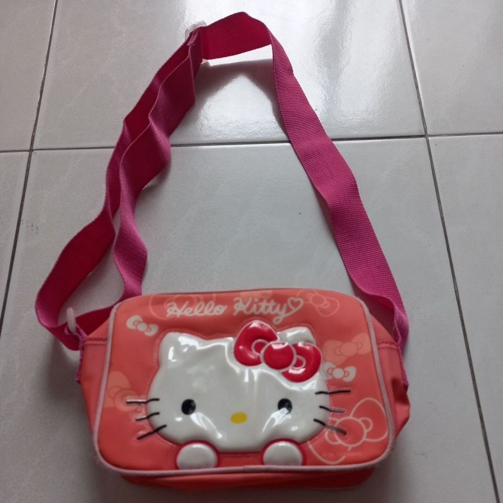 Tas slempang preloved pink hello kitty utk anak cewek perempuan