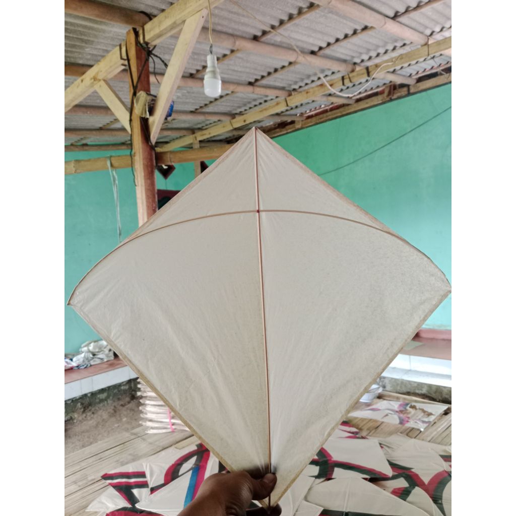 layangan polos kertas coklat uk 54 (isi 100 pcs)