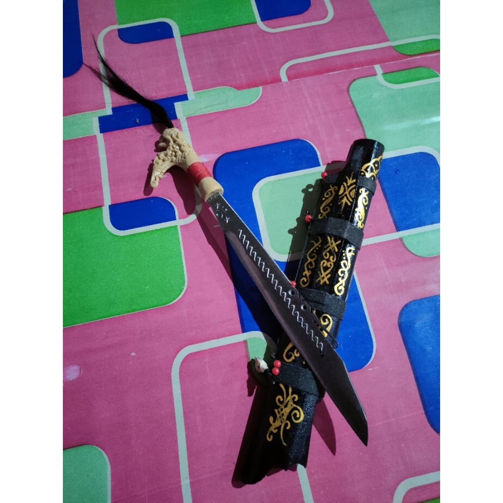 Mandau khas kalimantan size tengah