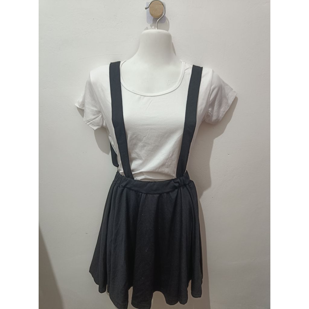 Preloved Setelan Wanita