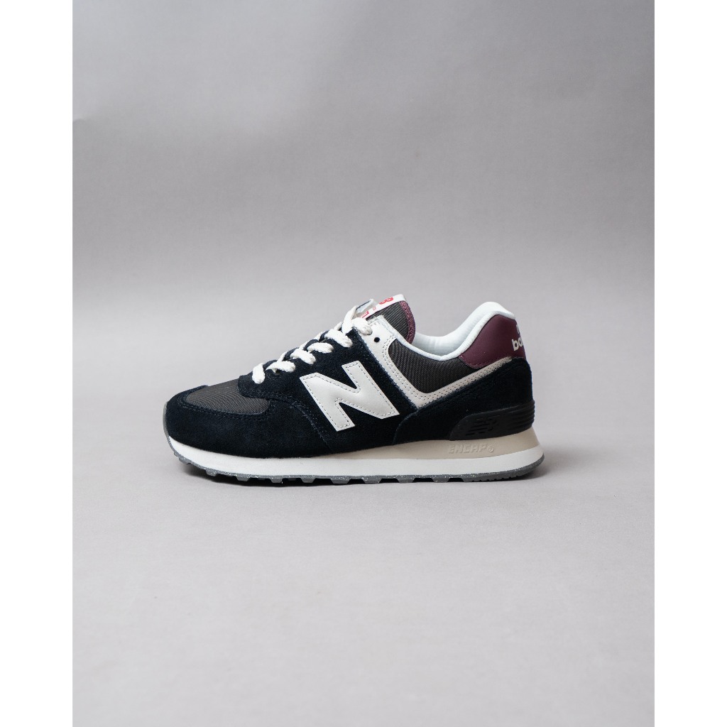 SEPATU CASUAL / New Balance 574 - BLACK WHITE MAROON
