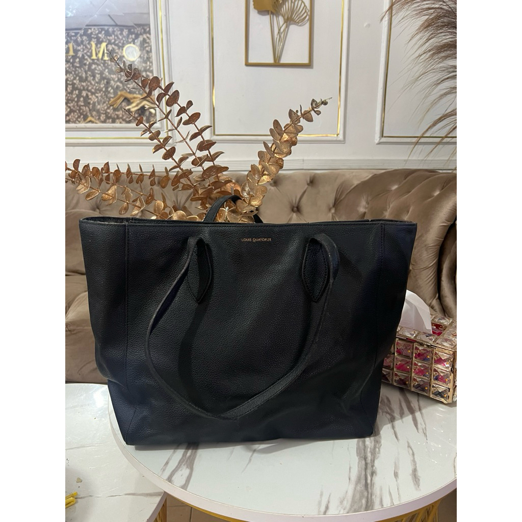 Tote loius Quartoze