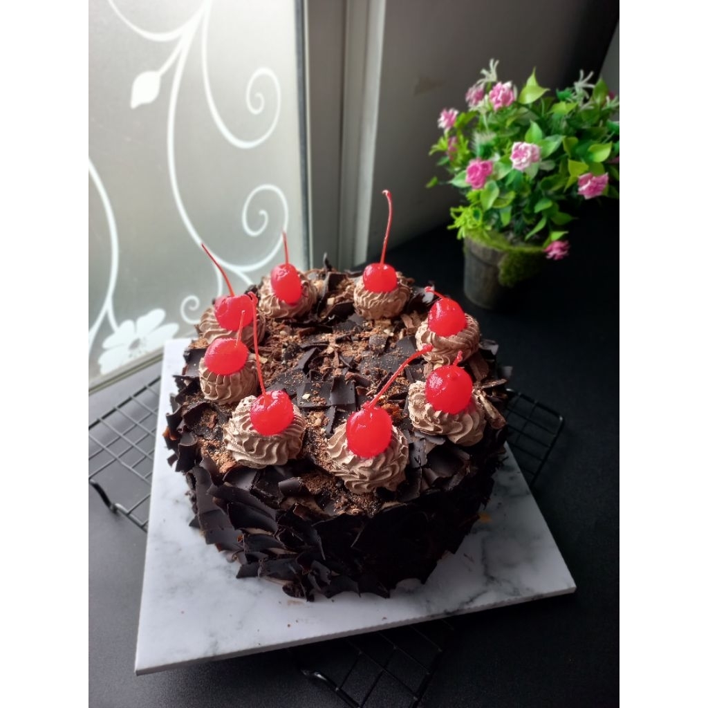 BLACK FOREST CAKE