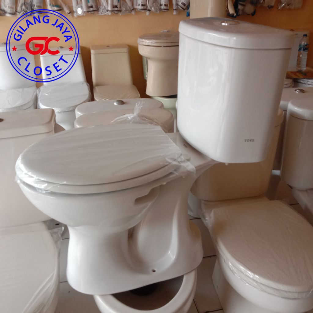 Closed Toilet Duduk TOTO Second Cw 633 j Tombol Flush -Closet Bekas Free Peti kayu
