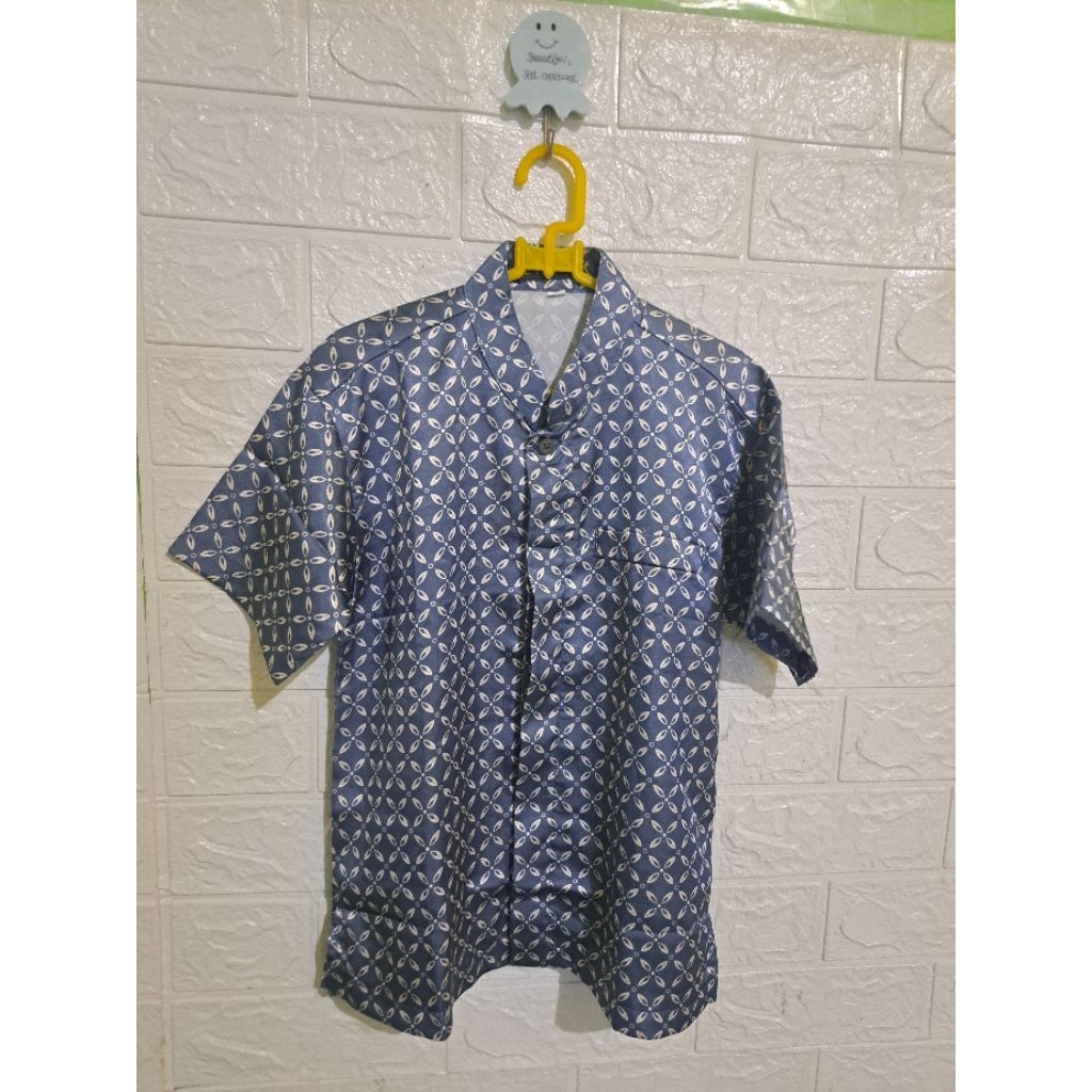 PRELOVED AKITA.ID FAMSET ANAK SIZE 6T