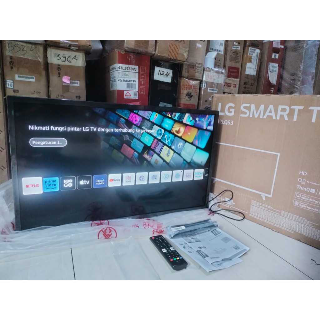 Full Set LIKE NEW TV LED LG 32 Inch Smart TV HD Youtube Netflix HDMI USB Kondisi bekas masih segel s