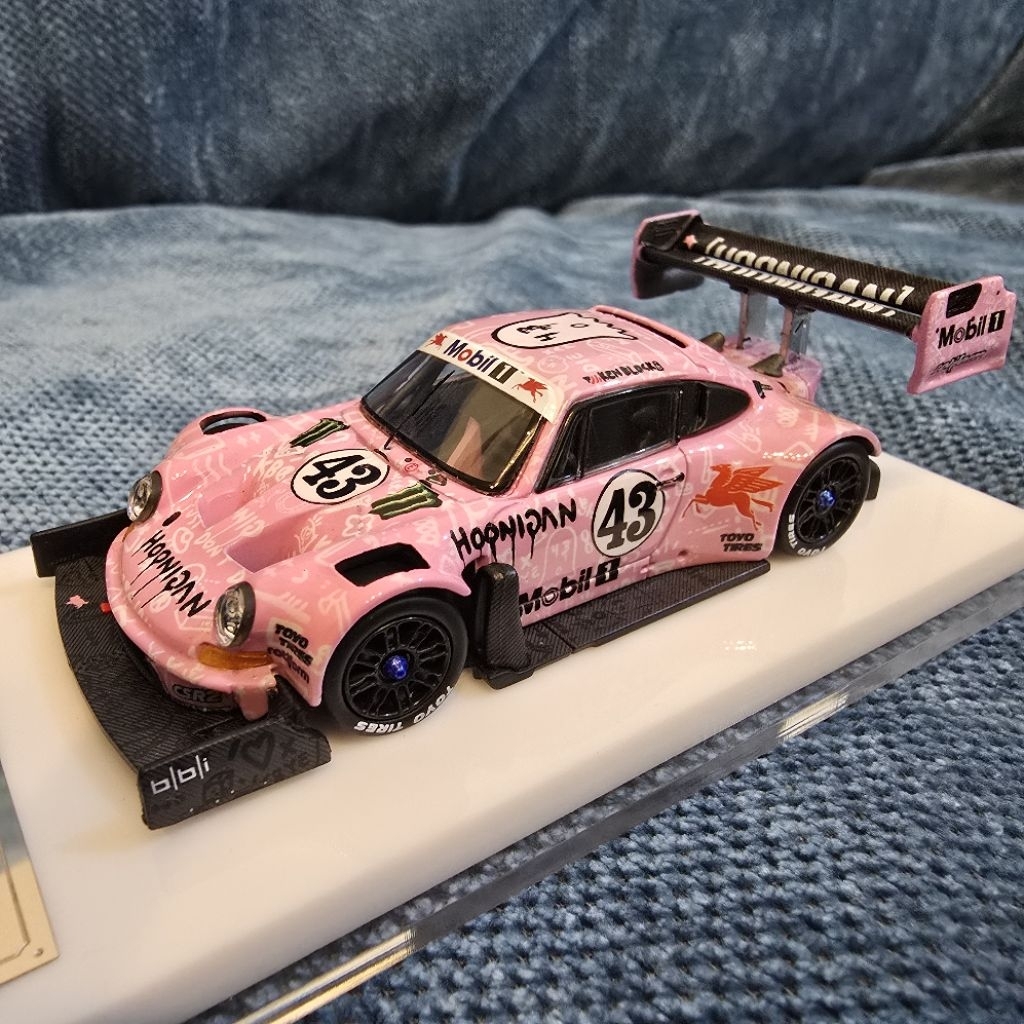 TOP MODELS Porsche 911 Hoonipigasus Ken Block Exotic Pink