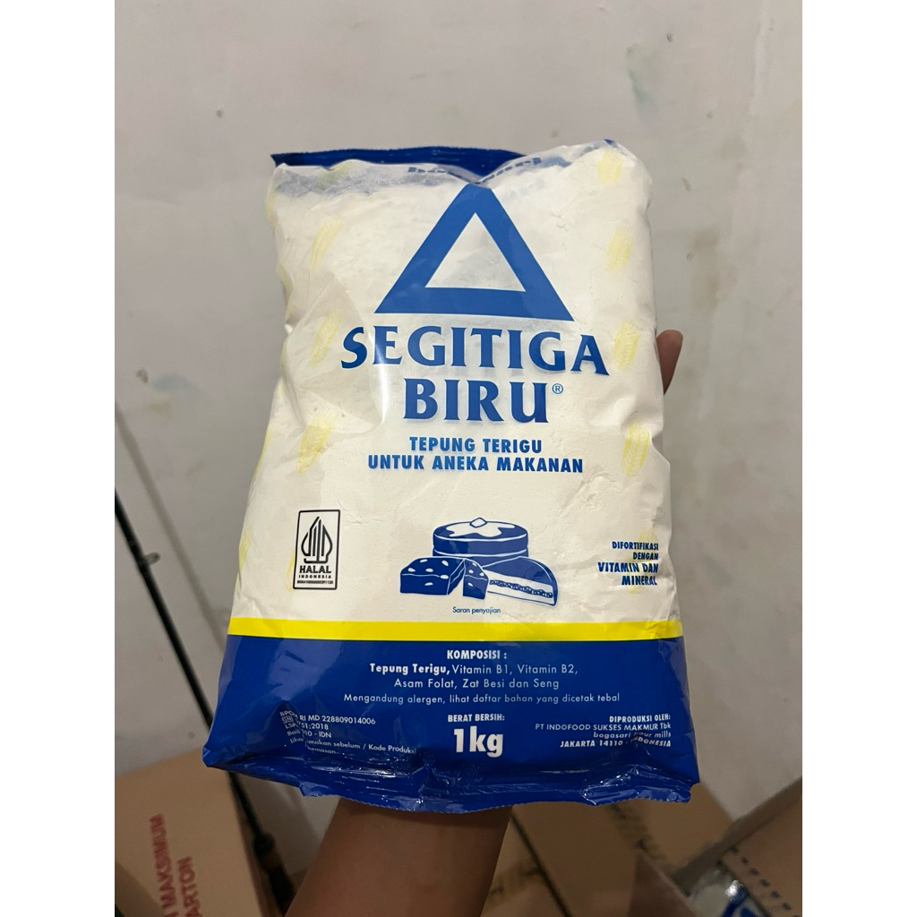 

Tepung Terigu Segitiga Biru Kemasan 1KG