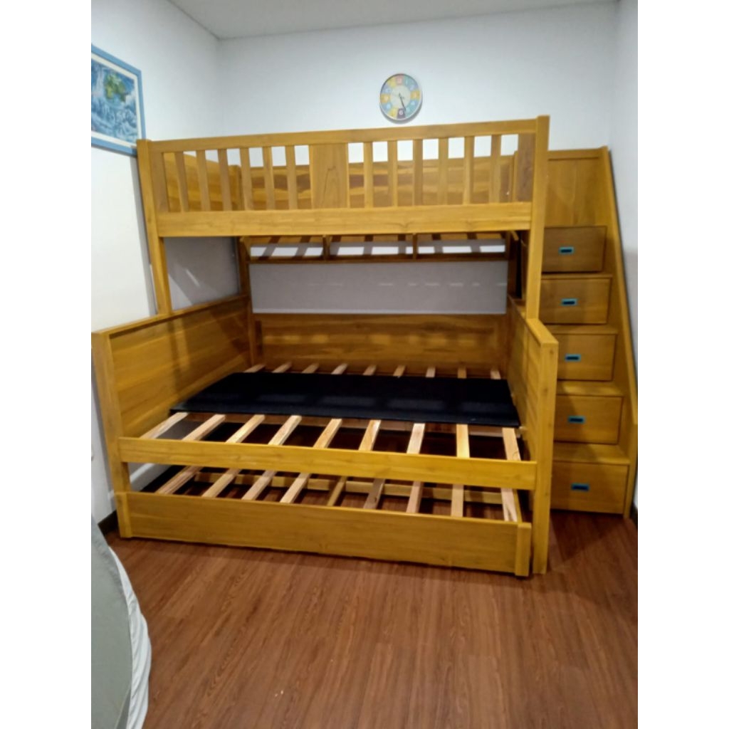 Ranjang tingkat kayu jati super berkualitas tangga laci