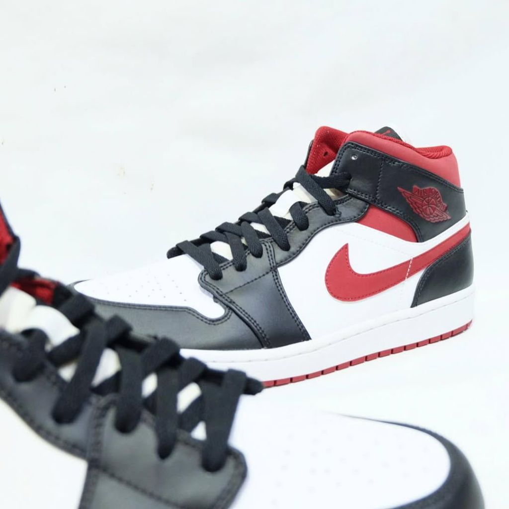 Air Jordan 1 Mid Black Gym Red