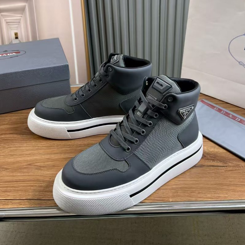 Prada high-end men's casual shoes, fashionable high top cowhide sneakers, flat shoes