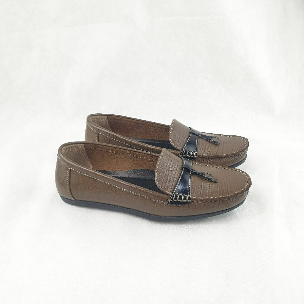 Isarli Shoes - BL.122 Sepatu Loafer Flat Wanita - Sepatu Loafer Simple Wanita