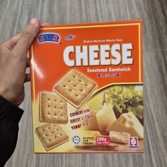 

Kerk Cheese sweetened sandwich biskuit krim manis keju 208gr