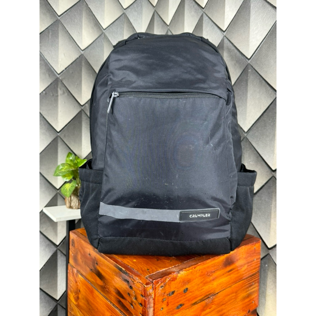 crumpler bagpack