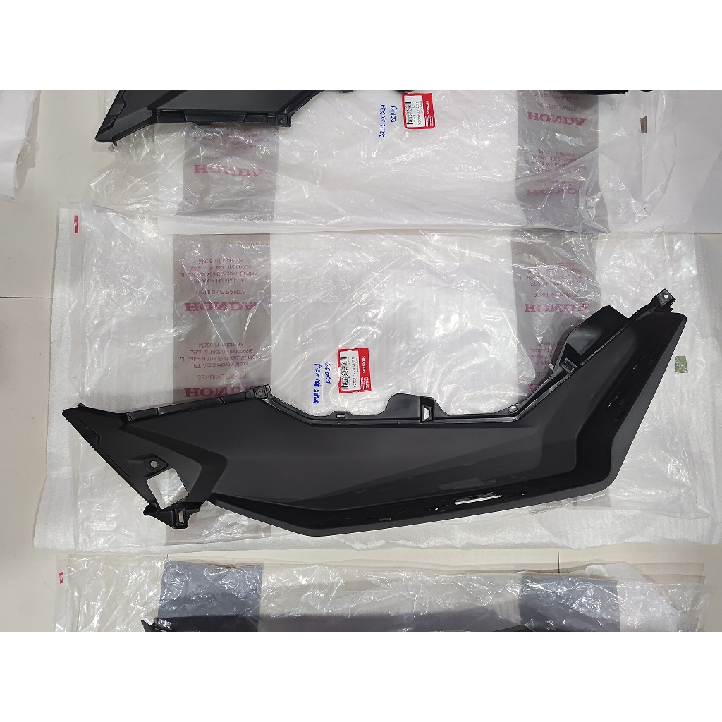 step floor kanan pcx 160 new ori