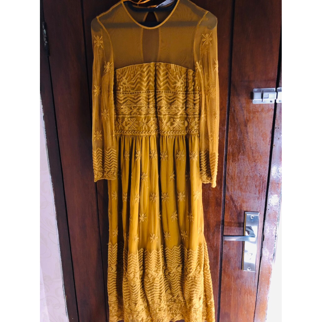 PRELOVED (Lighted Used) Zara Trafaluc Embroidery Dress