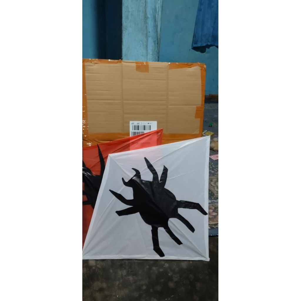 layangan aduan  sukhoi motifan