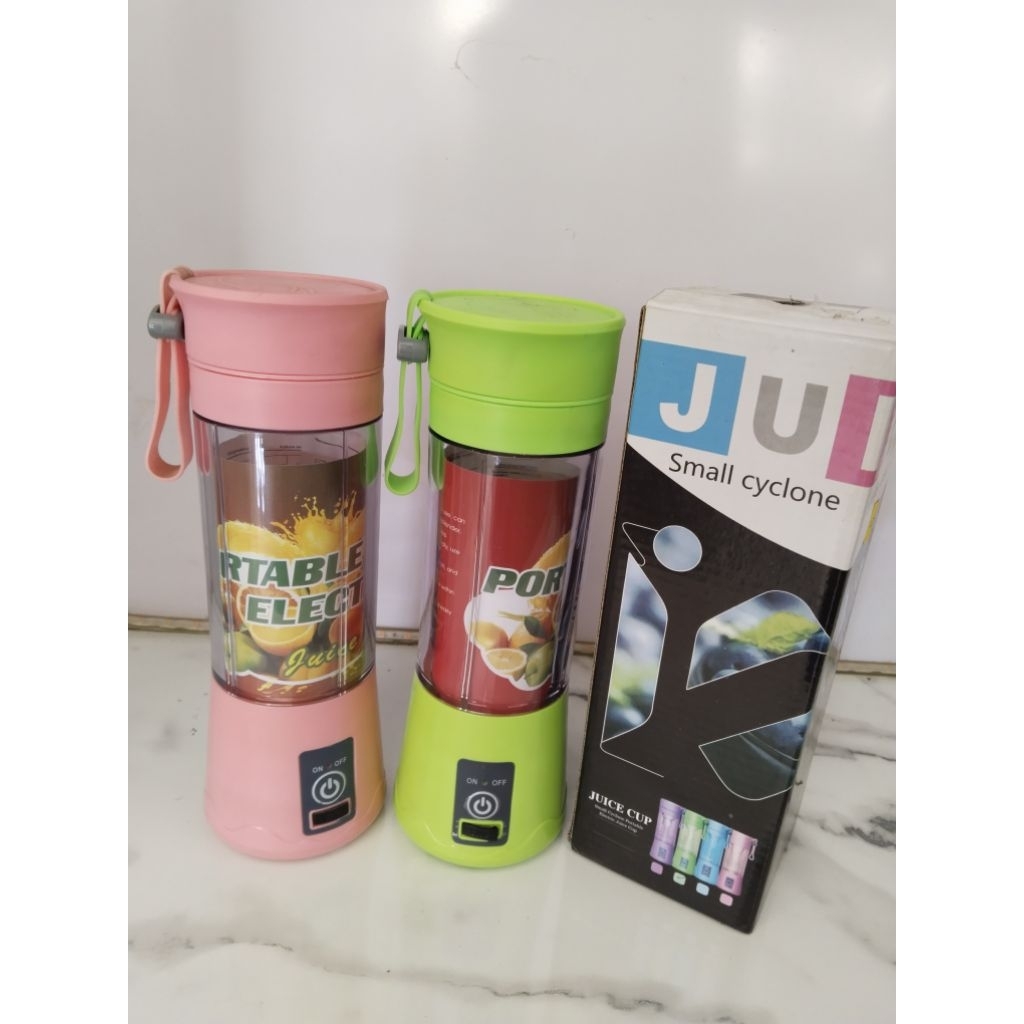 Blender Jus Portable Alat Elektronik Kecil & Ringkas untuk Membuat Jus Tanpa Stopkontak dengan Bater