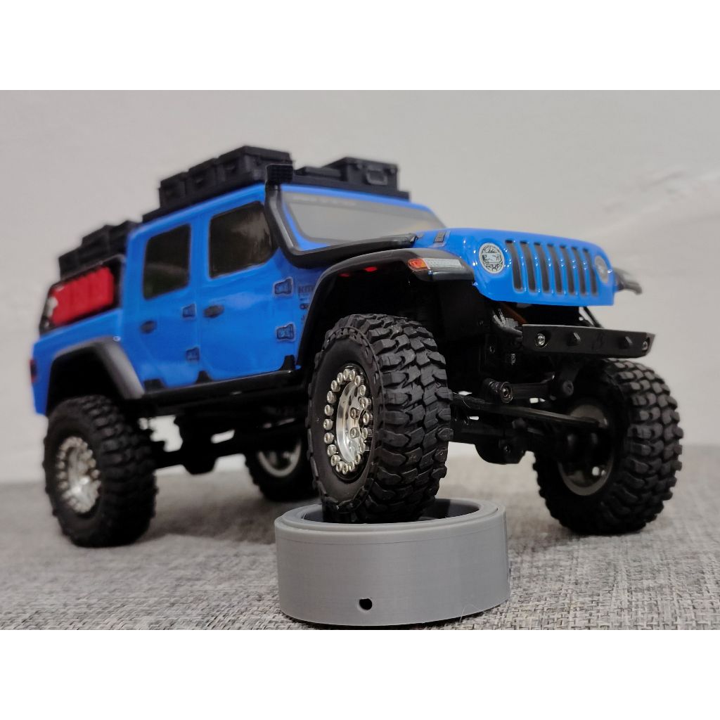 (Hanya body+aksesoris) Body Gladiator 1/24 original copotan SCX24. Bodi RC Car skala 1:24 Axial SCX 