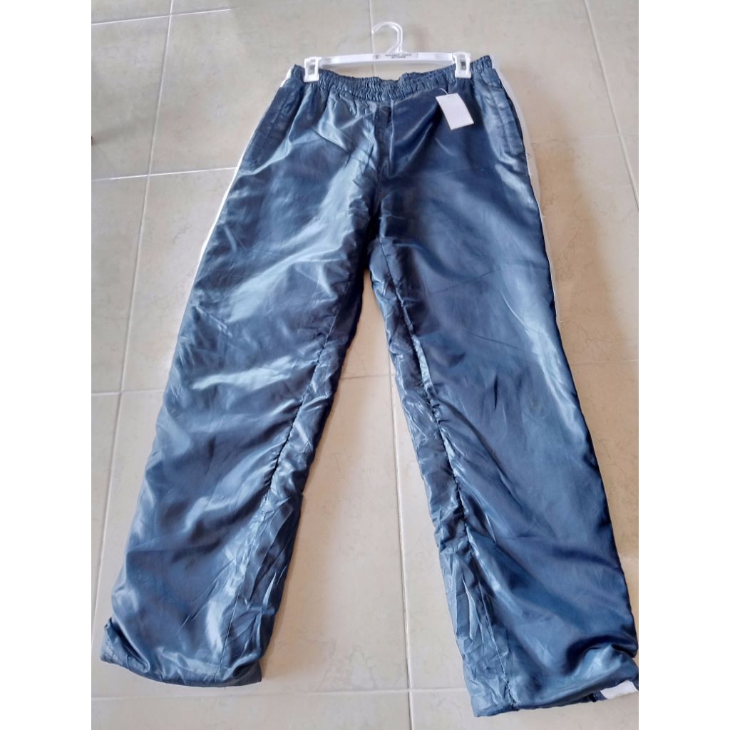 CELANA TRAINING PRELOVED