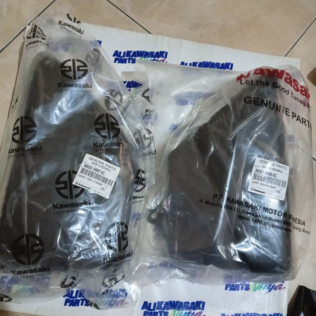 COVER BOK AKI BOK AKI W 175 TR W175 TR ORIGINAL