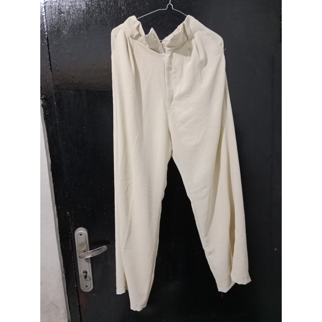 (Preloved) Kulot Crinkle Ivory