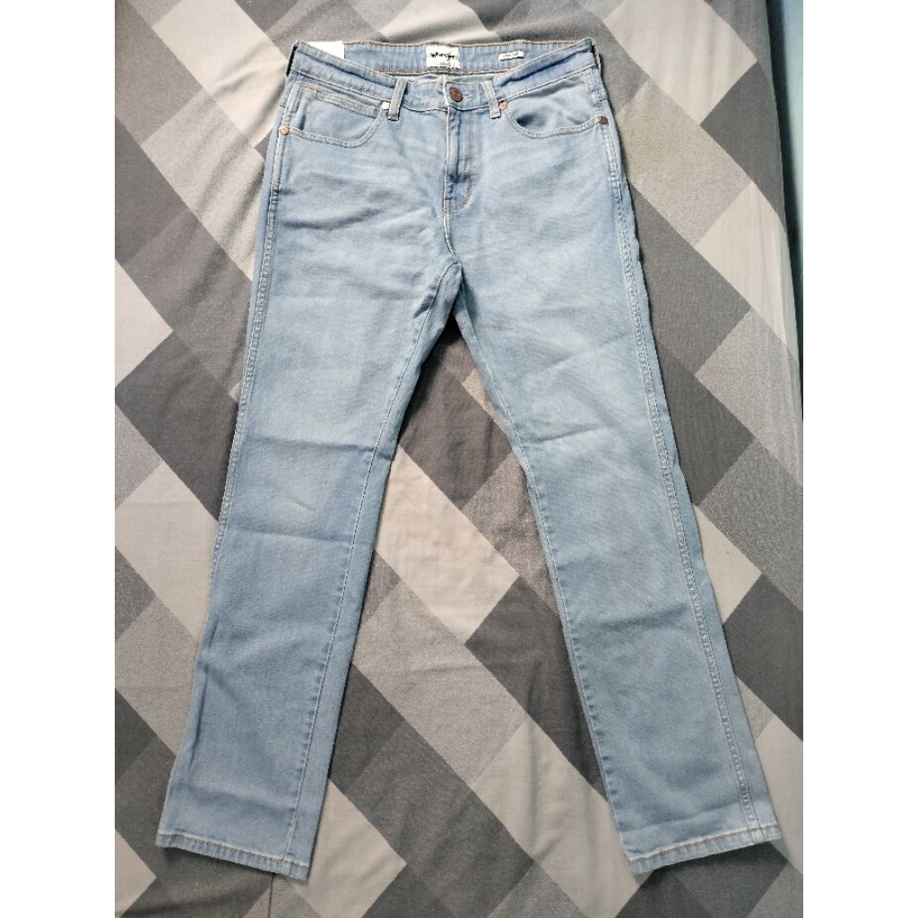 CELANA DENIM WRANGLER SPENCER (NOT LEVIS, OLDBLUE, WINGMAN, SAGE OR NUDIE JEANS)