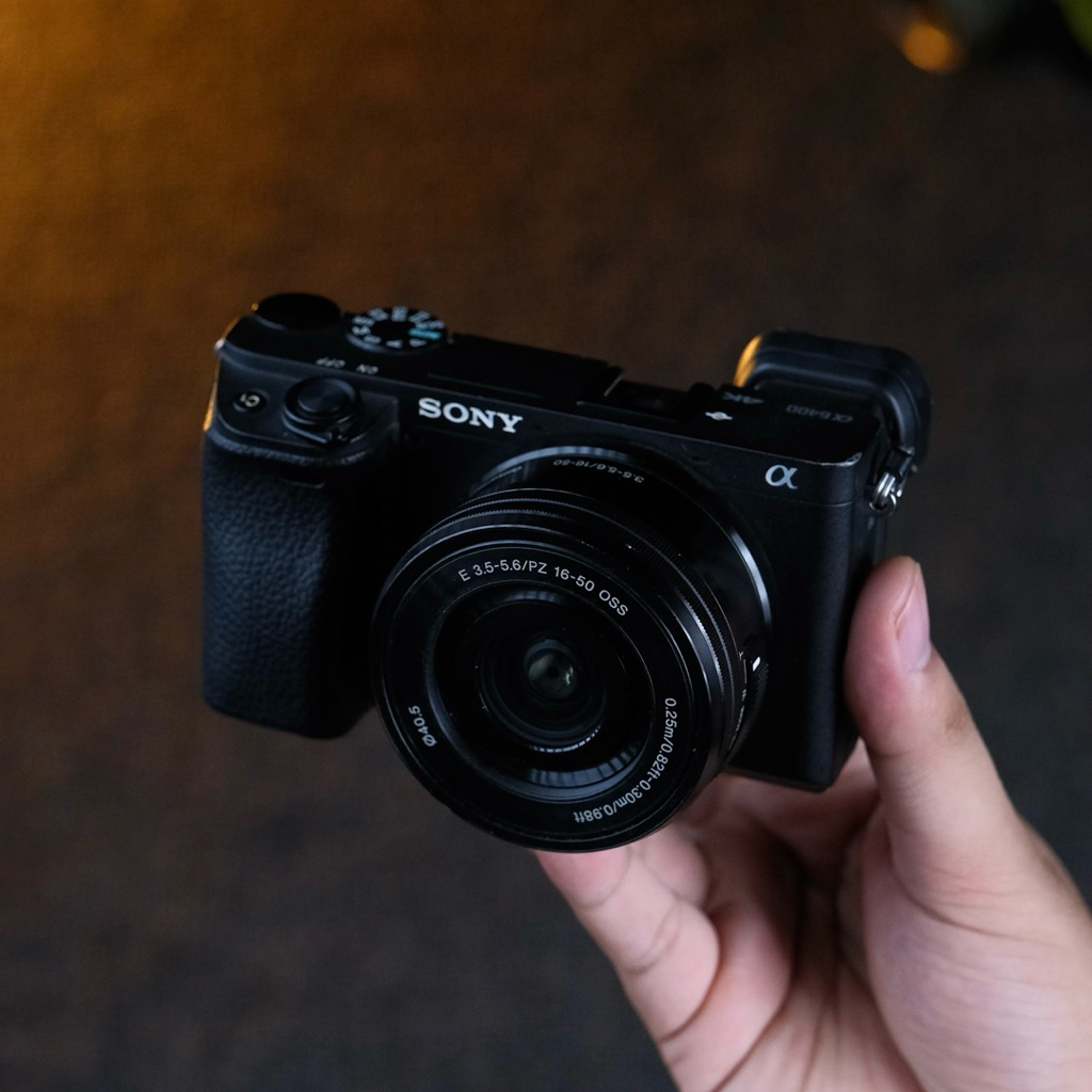 Kamera Sony A6400 + Lensa 16-50mm Bekas Second
