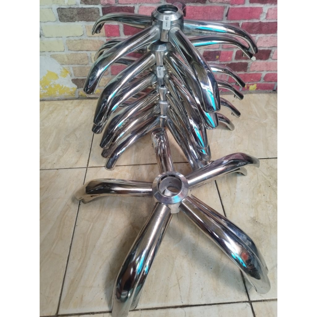 Kaki kursi kantor besi croom panjang 28cm diameter 5cm