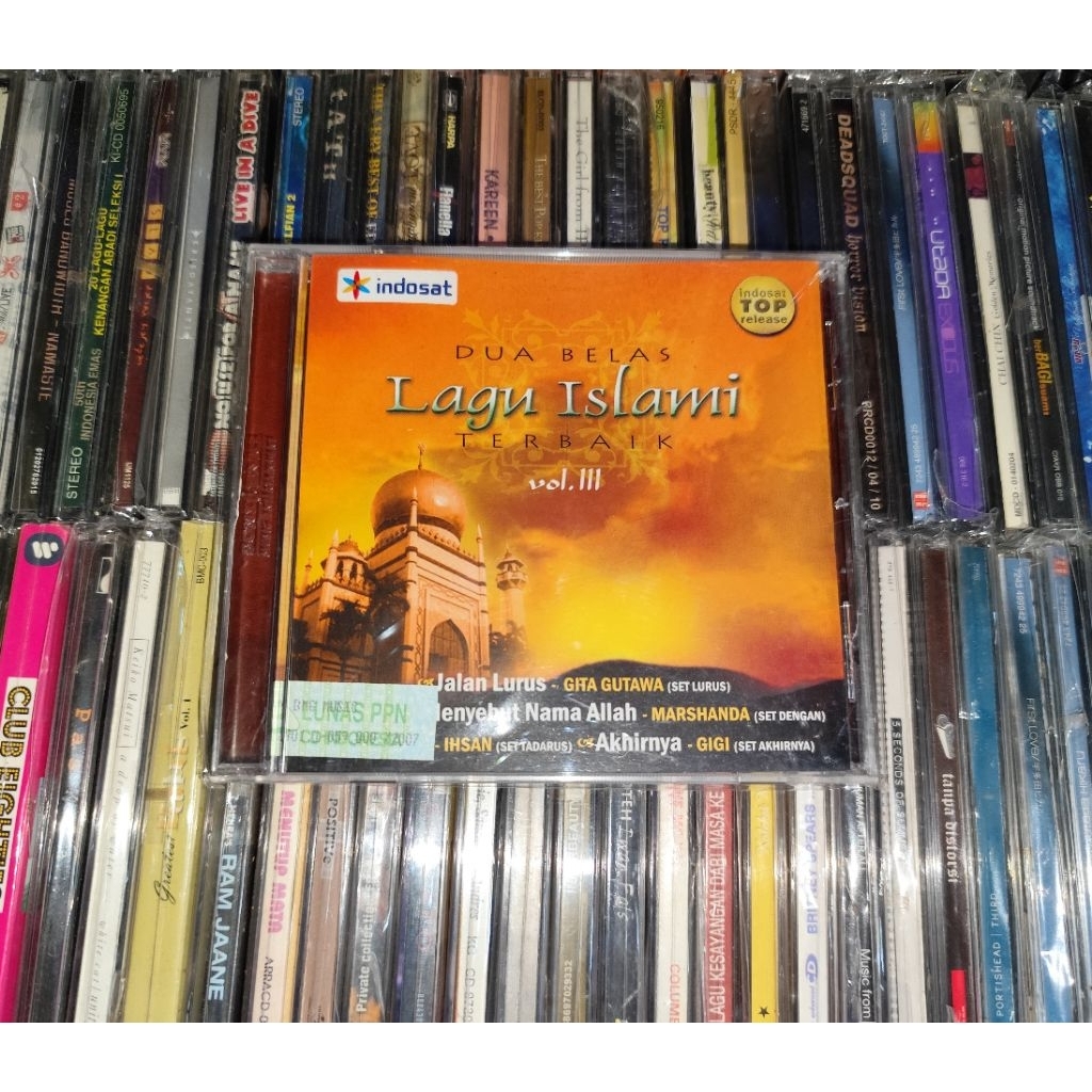 CD Dua Belas Lagu Islami Terbaik Vol 3 - Gita Gutawa, Marshanda, Ihsan, Atina, Gigi, Jefri Al-Buchor