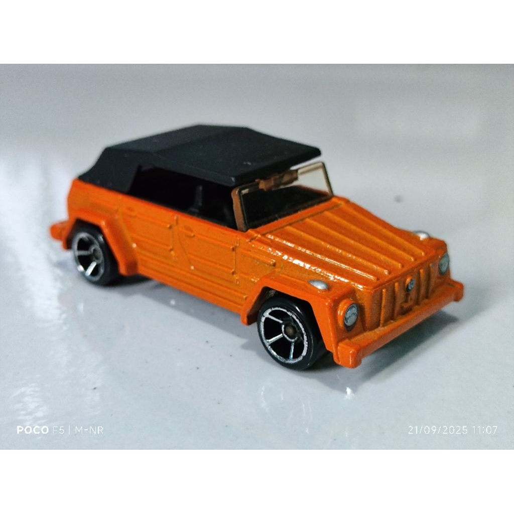 Hot wheels VW type 181 / safari / camat