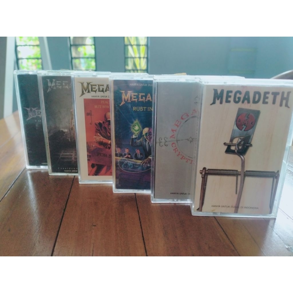 kaset Megadeth