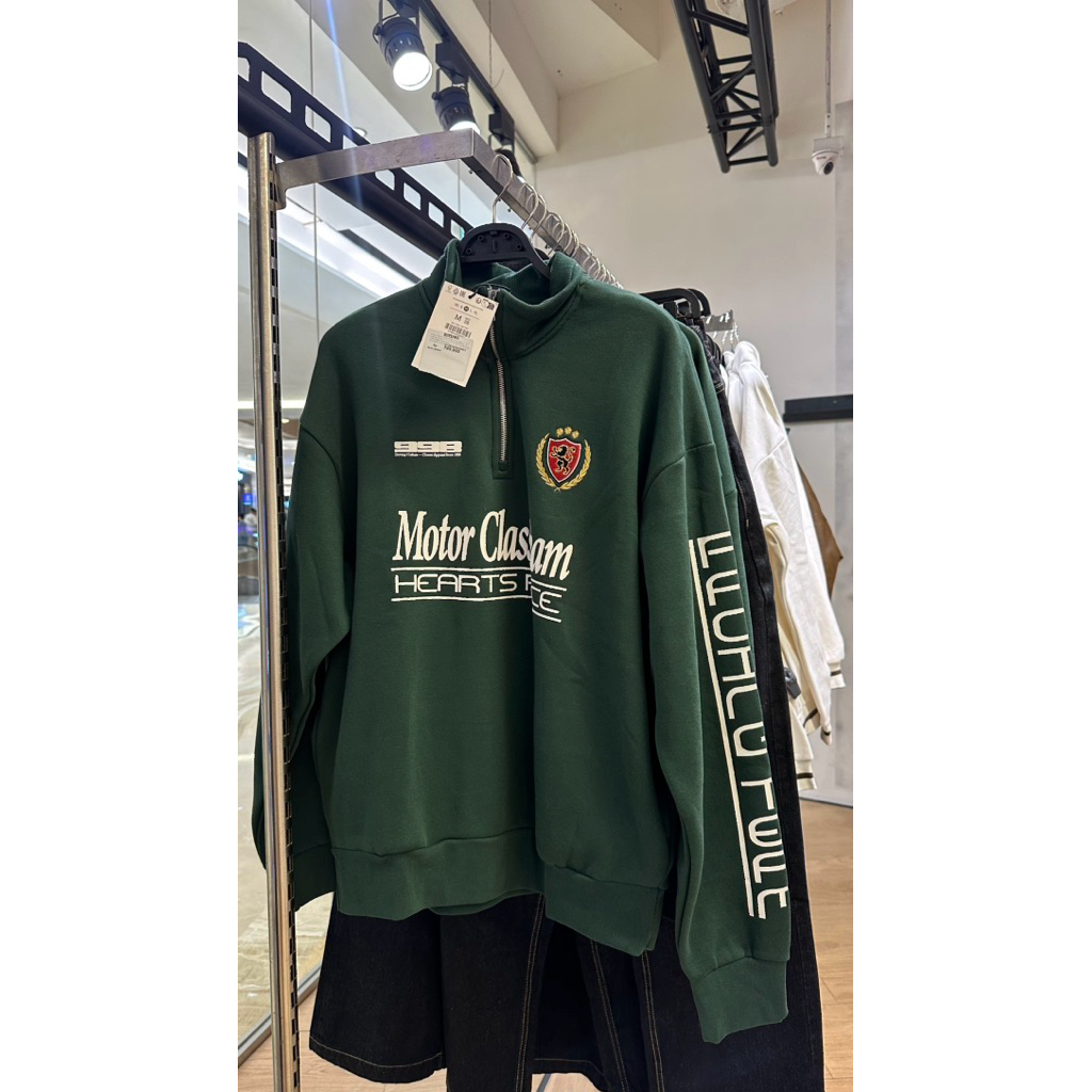 JASTIP SWEATER HALFZIP BERSHKA MENS