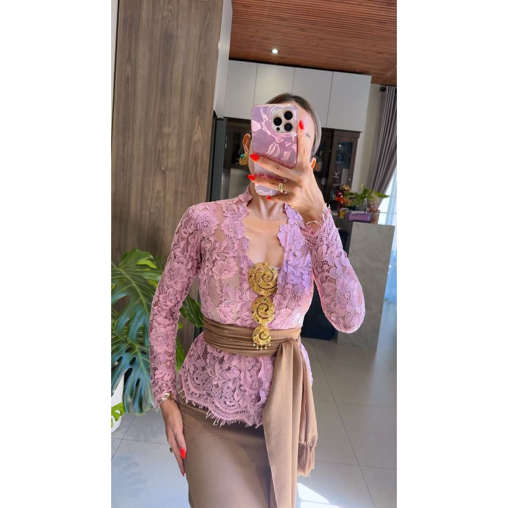 Kain Brokat premium cord tile imp*rt motif Pradha original by Djuwita Kebaya