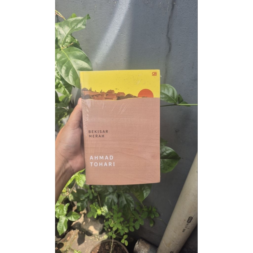 Novel Bekisar Merah - Ahmad Tohari Original Gramedia