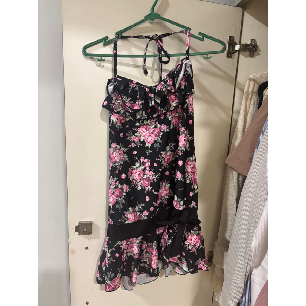 (( RARE )) liz lisa halter mini dress black floral coquette milkmaid top