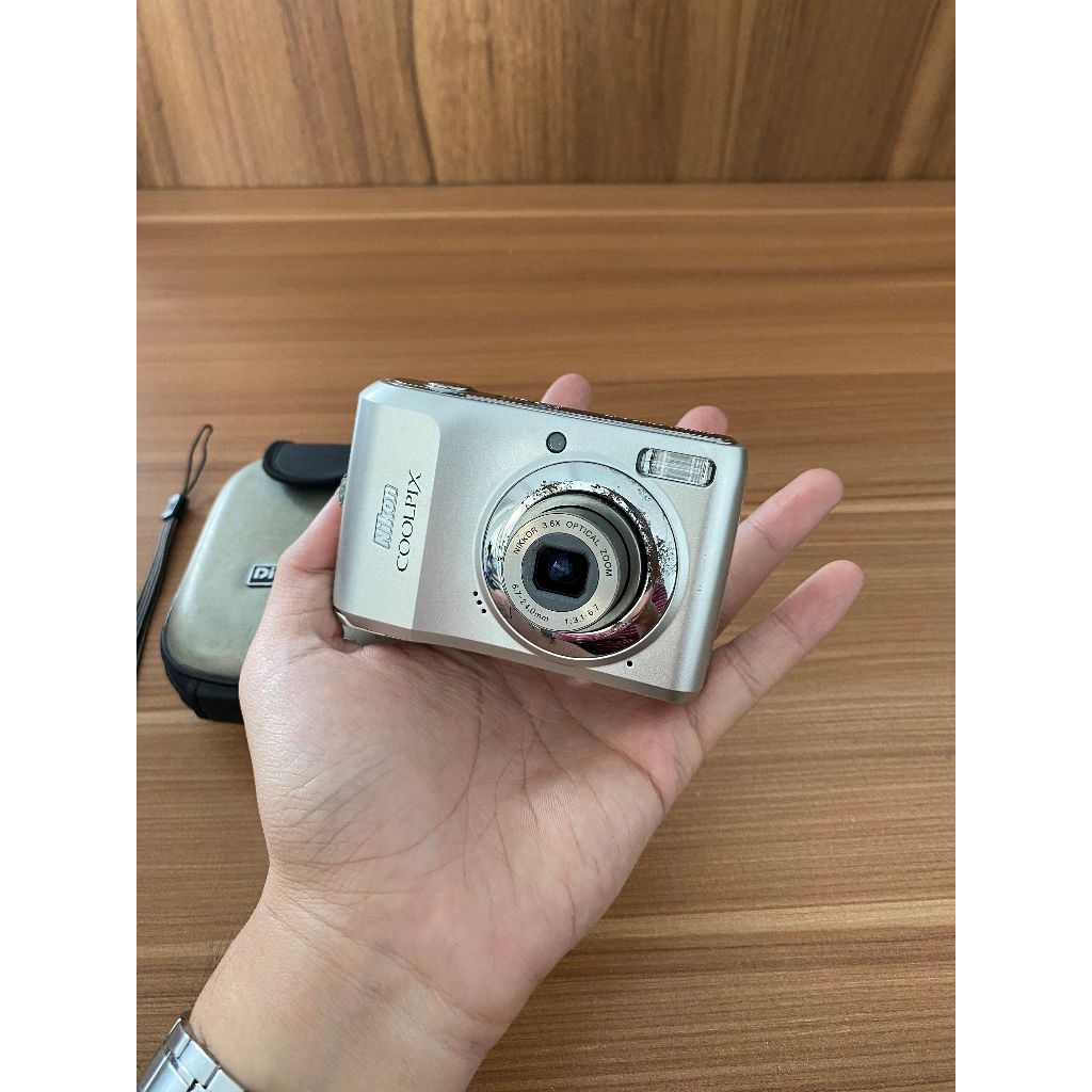 Camera Pocket Nikon Coolpix L19