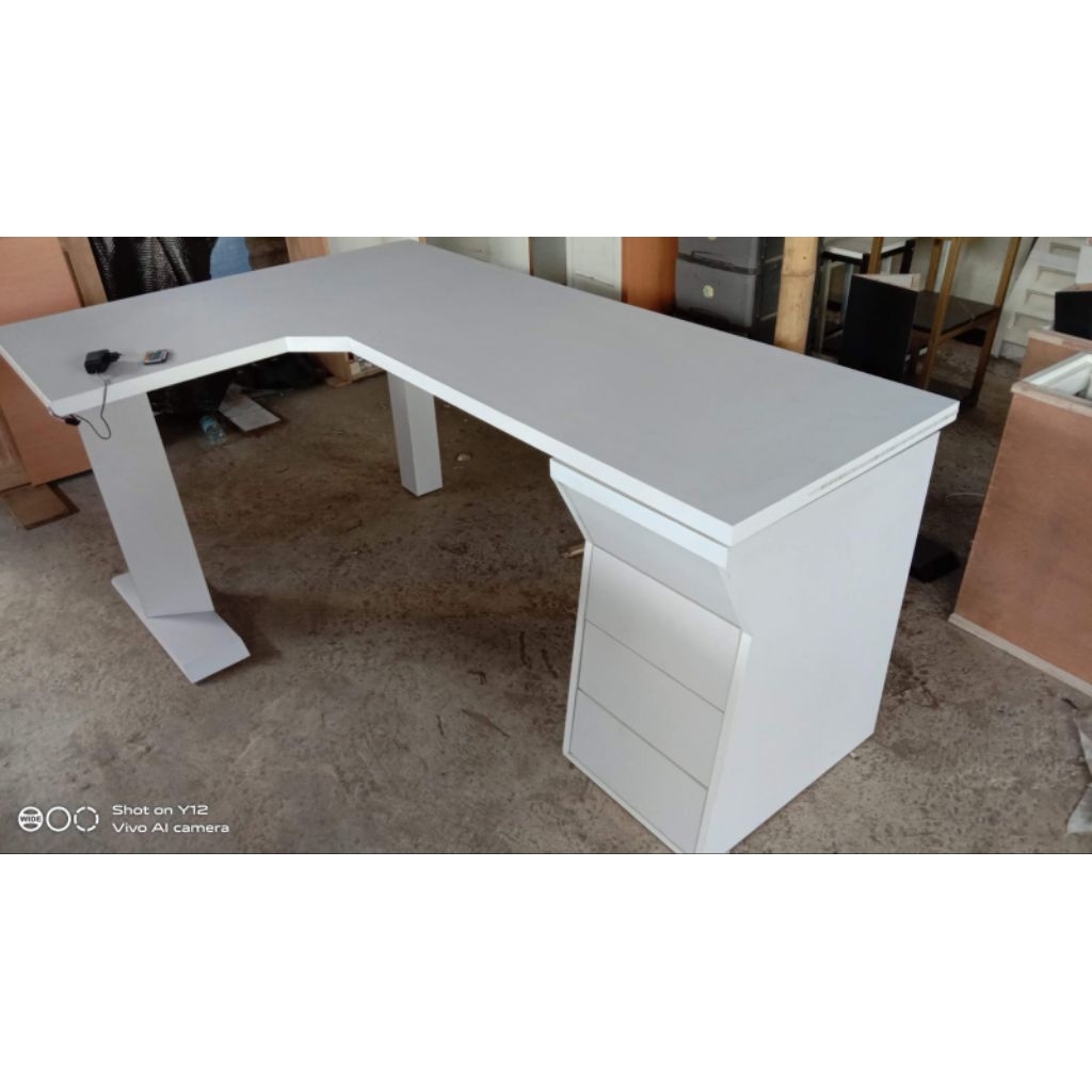 Meja Gaming laptop komputer