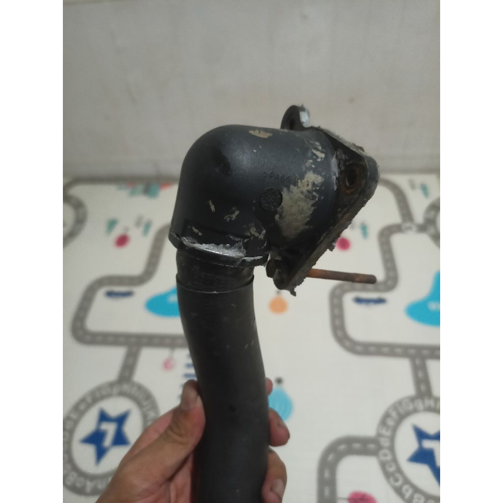 elbow Peugeot 406
