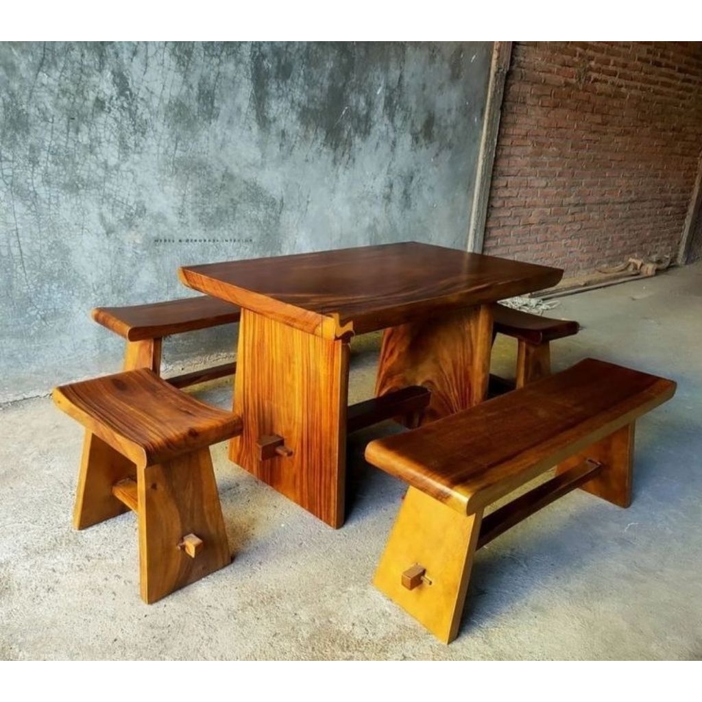 MEJA CAFE MEJA MAKAN KAYU TREMBESI SOLID