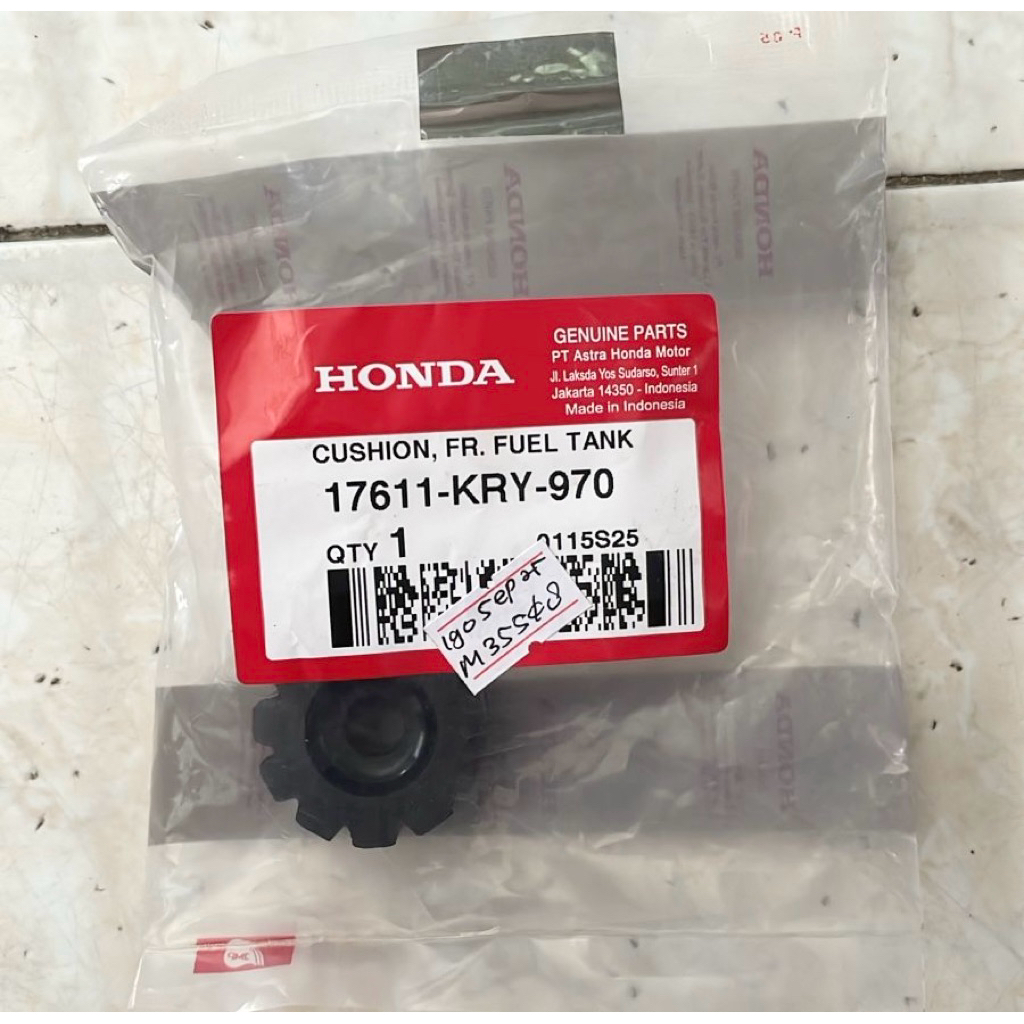 Karet Ganjal Dudukan Tangki Honda Megapro Monoshock CB Verza Original AHM 17611-KRY-970