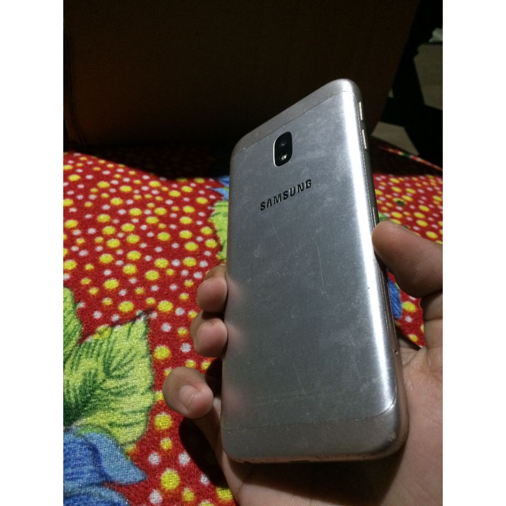 HP SECOND HIDUP SAMSUNG J3 PRO 2017