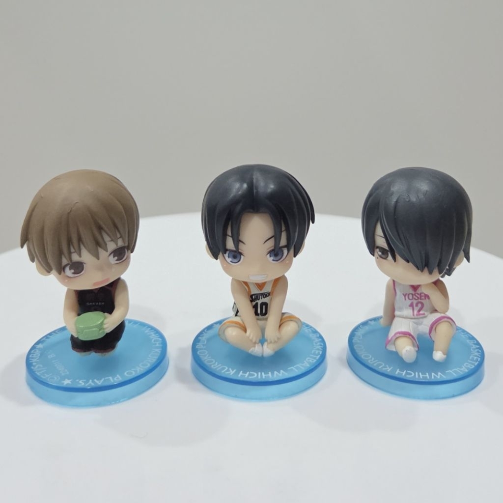 (PRELOVED USED) Kuroko no Basuke Gachapon Vol 2 Surawasetai sitting figure loose ORI